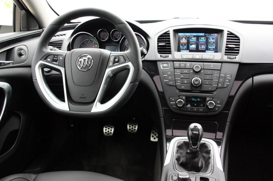  Buick Regal GS 2012 года  (фото 28 из 90)